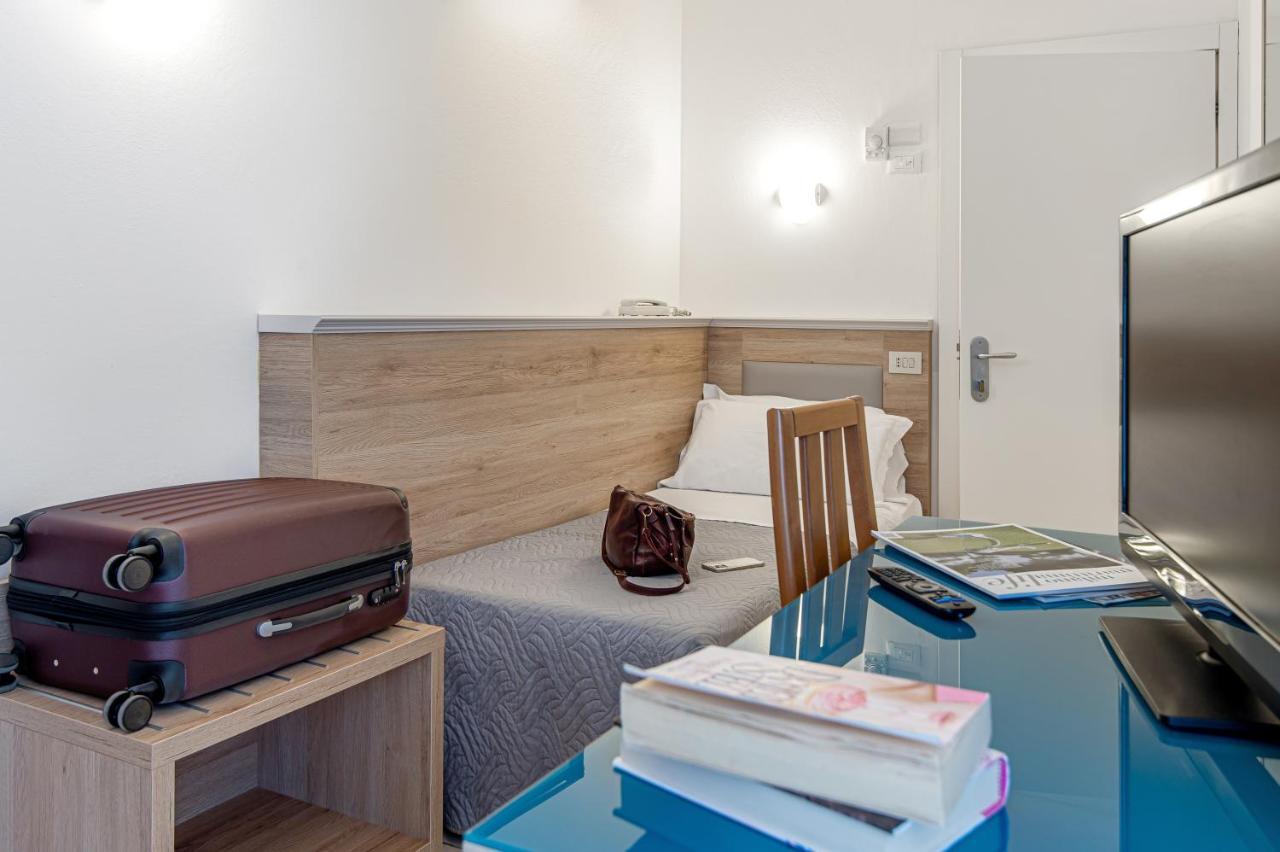 Hotel Adria Μιλάνο Μαριτίμα Εξωτερικό φωτογραφία