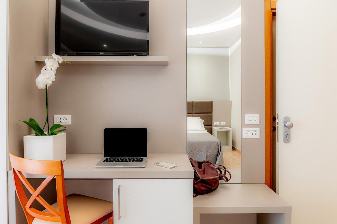Hotel Adria Μιλάνο Μαριτίμα Εξωτερικό φωτογραφία