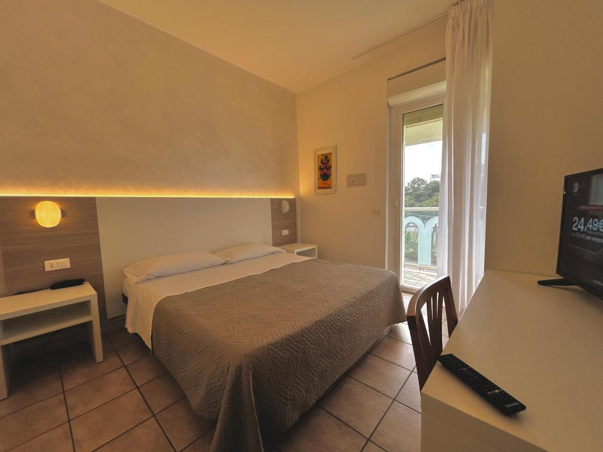 Hotel Adria Μιλάνο Μαριτίμα Εξωτερικό φωτογραφία