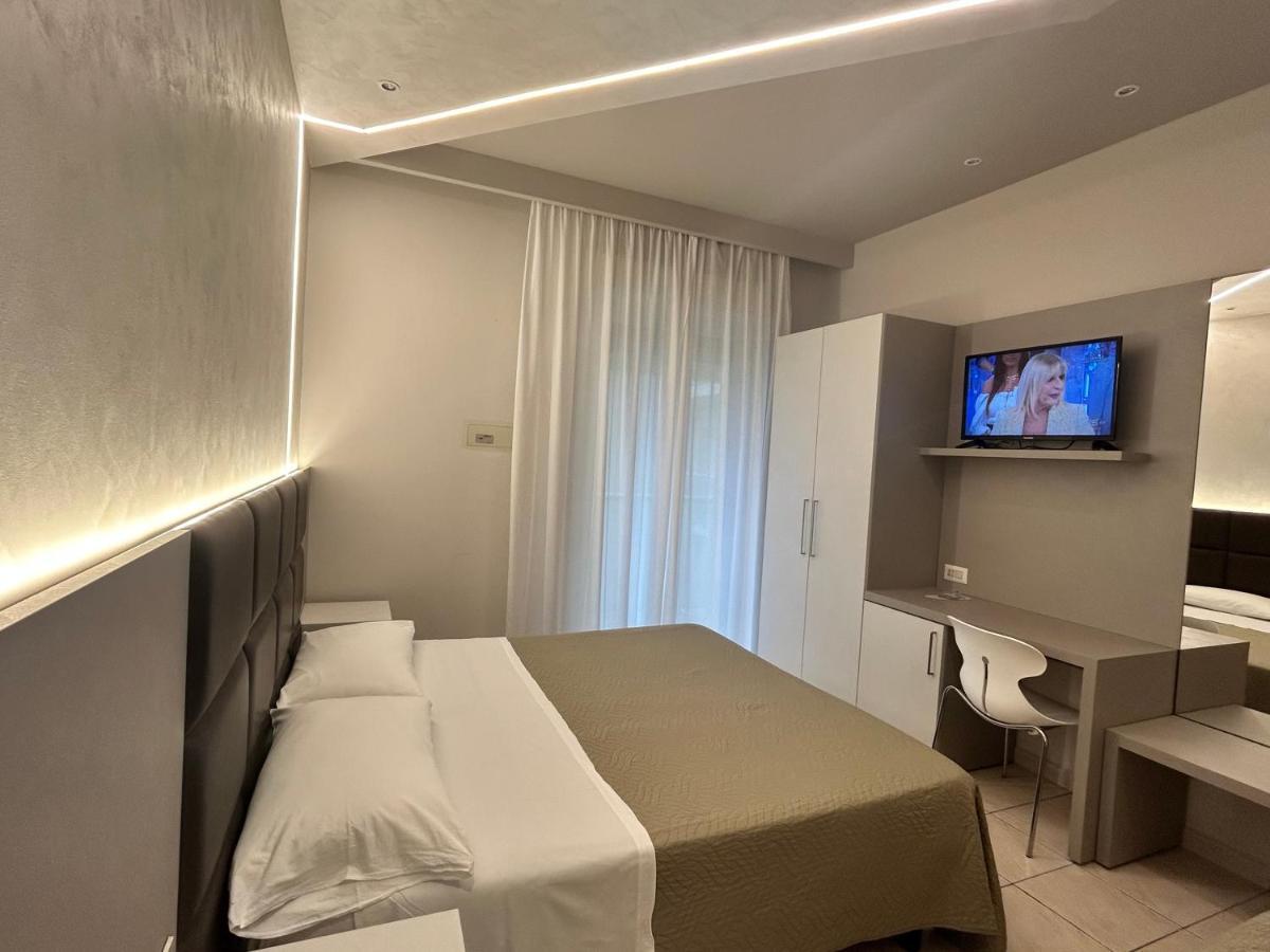Hotel Adria Μιλάνο Μαριτίμα Εξωτερικό φωτογραφία