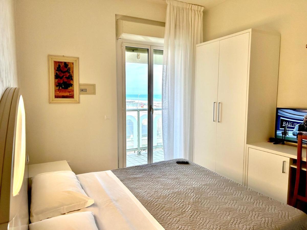 Hotel Adria Μιλάνο Μαριτίμα Εξωτερικό φωτογραφία