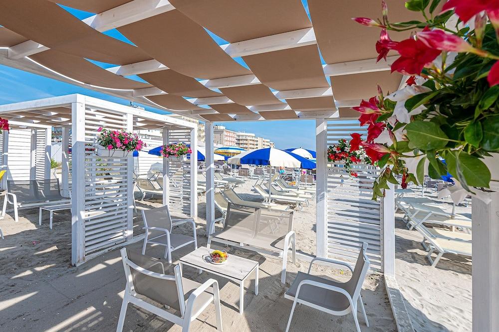 Hotel Adria Μιλάνο Μαριτίμα Εξωτερικό φωτογραφία