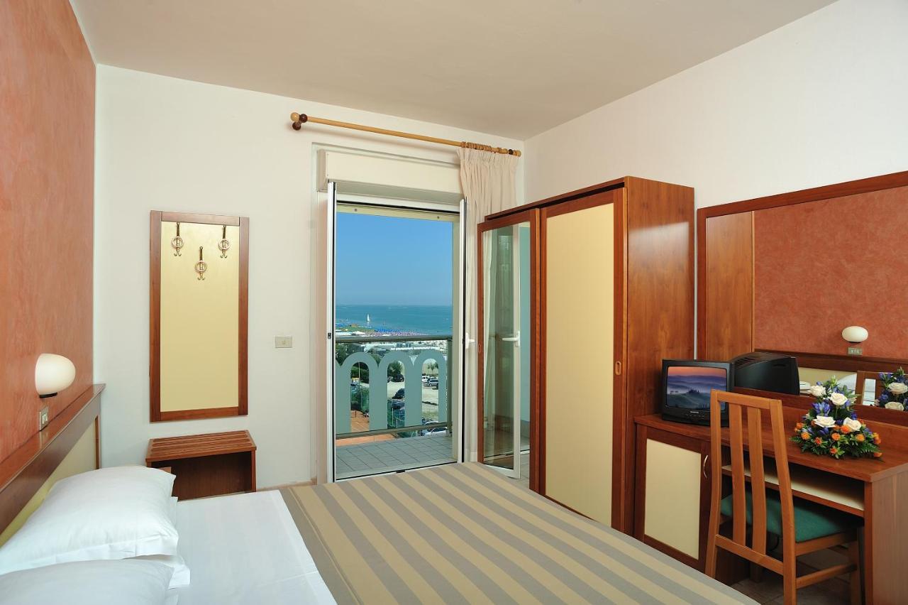 Hotel Adria Μιλάνο Μαριτίμα Εξωτερικό φωτογραφία