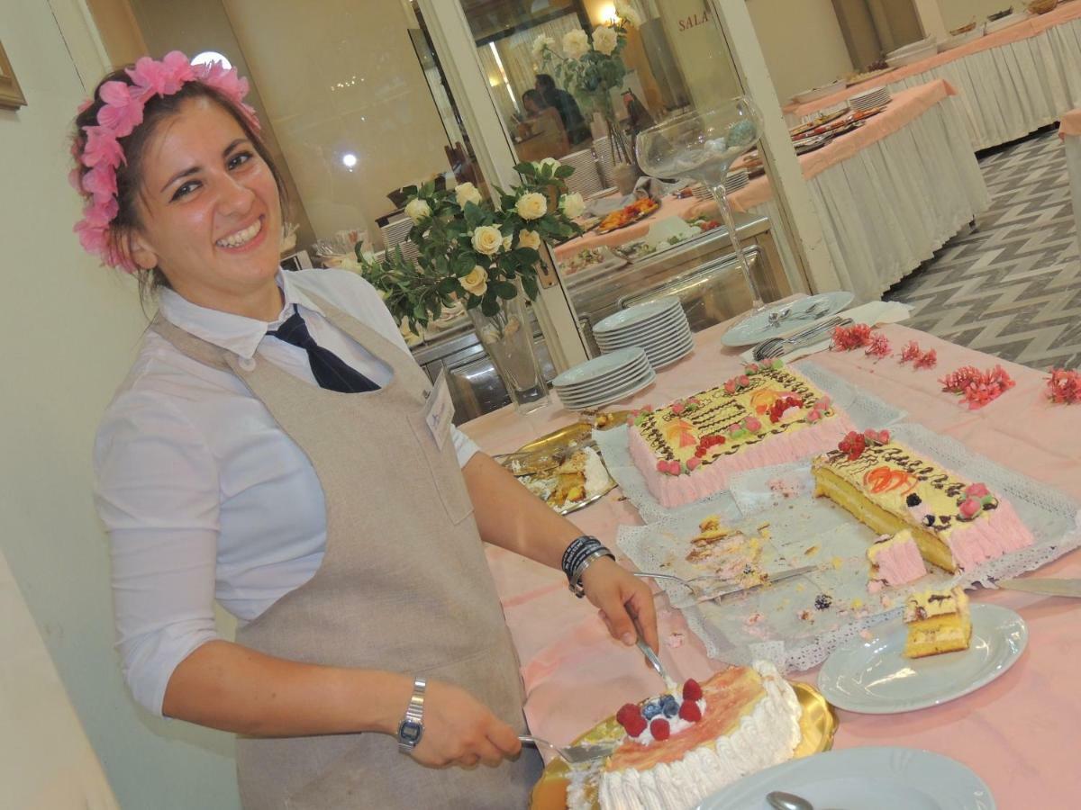 Hotel Adria Μιλάνο Μαριτίμα Εξωτερικό φωτογραφία